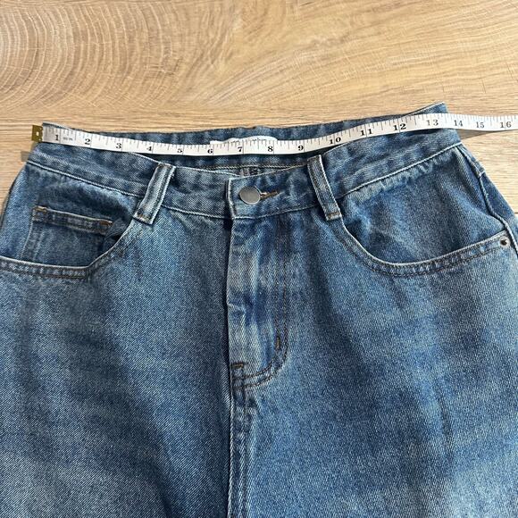 Wynn Hamlyn Curved Dart Leg Jeans 4 - Picture 11 of 13